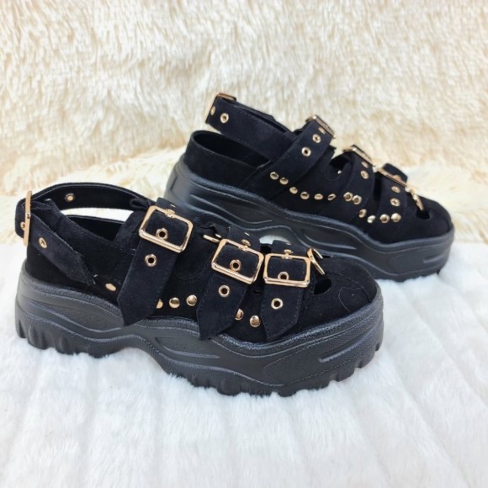 Cape Robbin Black 3 Buckle 1" Platform Sandals - Picture 2 of 6